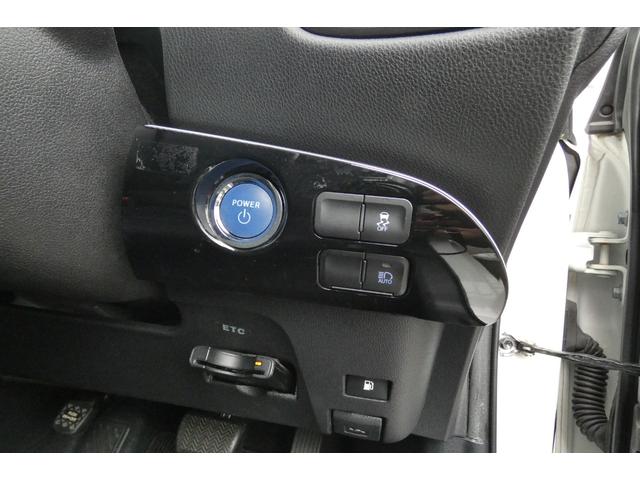 プリウス Ｓ　後期型　オートクルーズ　プリクラシュセーフティ　クリアランスソナー　パーキングサポートブレーキ　ふらつき検知機能　オートＨｉビームＢｌｕｅｔｏｏｔｈ　イクリプスナビ　ＤＶＤ再生　バックカメラ　ＥＴＣ（37枚目）