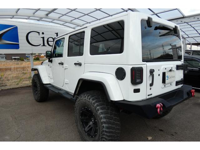 ジープ・ラングラーアンリミテッド サハラ　切替４ＷＤ　ＲＡＮＣＨＯリフトアップ　１７インチＡＷ　ＬＥＤヘッド　オートクルーズ　ｃａｒｒｏｚｅｒｉａナビ　ＤＶＤ再生　フルセグ　Ｂｌｕｅｔｏｏｔｈ　ＥＴＣ　フロント・サイド・バックカメラ（11枚目）