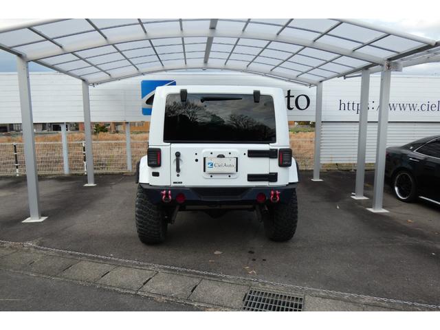 ジープ・ラングラーアンリミテッド サハラ　切替４ＷＤ　ＲＡＮＣＨＯリフトアップ　１７インチＡＷ　ＬＥＤヘッド　オートクルーズ　ｃａｒｒｏｚｅｒｉａナビ　ＤＶＤ再生　フルセグ　Ｂｌｕｅｔｏｏｔｈ　ＥＴＣ　フロント・サイド・バックカメラ（12枚目）