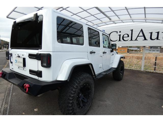 ジープ・ラングラーアンリミテッド サハラ　切替４ＷＤ　ＲＡＮＣＨＯリフトアップ　１７インチＡＷ　ＬＥＤヘッド　オートクルーズ　ｃａｒｒｏｚｅｒｉａナビ　ＤＶＤ再生　フルセグ　Ｂｌｕｅｔｏｏｔｈ　ＥＴＣ　フロント・サイド・バックカメラ（13枚目）