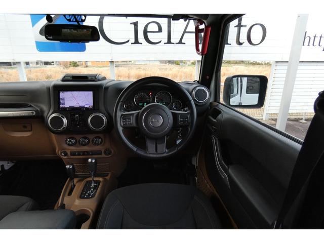 ジープ・ラングラーアンリミテッド サハラ　切替４ＷＤ　ＲＡＮＣＨＯリフトアップ　１７インチＡＷ　ＬＥＤヘッド　オートクルーズ　ｃａｒｒｏｚｅｒｉａナビ　ＤＶＤ再生　フルセグ　Ｂｌｕｅｔｏｏｔｈ　ＥＴＣ　フロント・サイド・バックカメラ（22枚目）