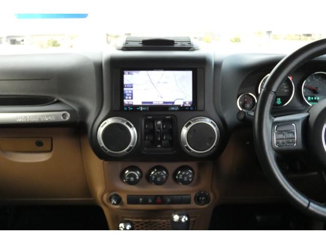ジープ・ラングラーアンリミテッド サハラ　切替４ＷＤ　ＲＡＮＣＨＯリフトアップ　１７インチＡＷ　ＬＥＤヘッド　オートクルーズ　ｃａｒｒｏｚｅｒｉａナビ　ＤＶＤ再生　フルセグ　Ｂｌｕｅｔｏｏｔｈ　ＥＴＣ　フロント・サイド・バックカメラ（35枚目）