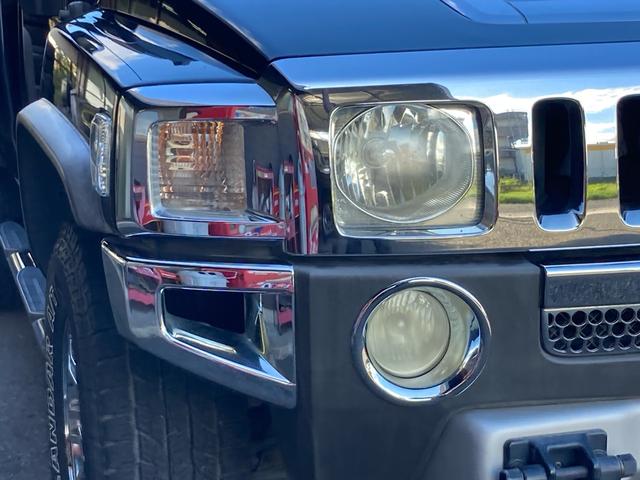 ハマーＨ３ 　タイプＧ　ディーラー車　４ＷＤ　左ハンドル　社外ナビ　Ｂカメラ　ＴＶ　ＥＴＣ　レザーシート　パワーシート　サンルーフ　オートライト　アルミホイール　シートヒーター　ＣＤ　ミュージックプレイヤー接続可（7枚目）