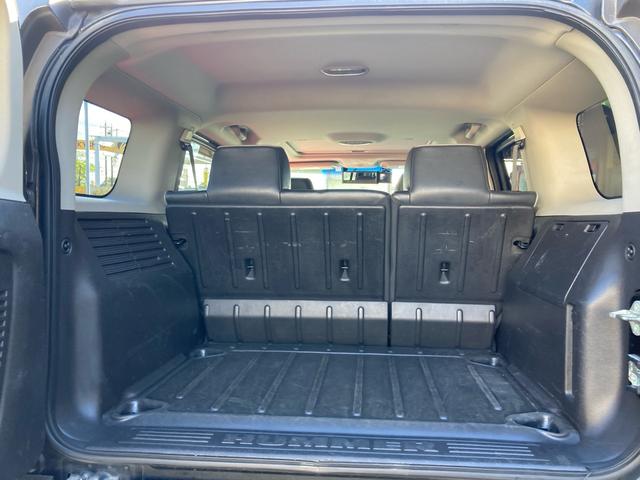 ハマーＨ３ 　タイプＧ　ディーラー車　４ＷＤ　左ハンドル　社外ナビ　Ｂカメラ　ＴＶ　ＥＴＣ　レザーシート　パワーシート　サンルーフ　オートライト　アルミホイール　シートヒーター　ＣＤ　ミュージックプレイヤー接続可（33枚目）