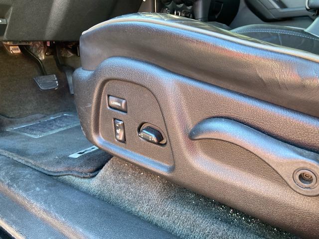 ハマーＨ３ 　タイプＧ　ディーラー車　４ＷＤ　左ハンドル　社外ナビ　Ｂカメラ　ＴＶ　ＥＴＣ　レザーシート　パワーシート　サンルーフ　オートライト　アルミホイール　シートヒーター　ＣＤ　ミュージックプレイヤー接続可（50枚目）