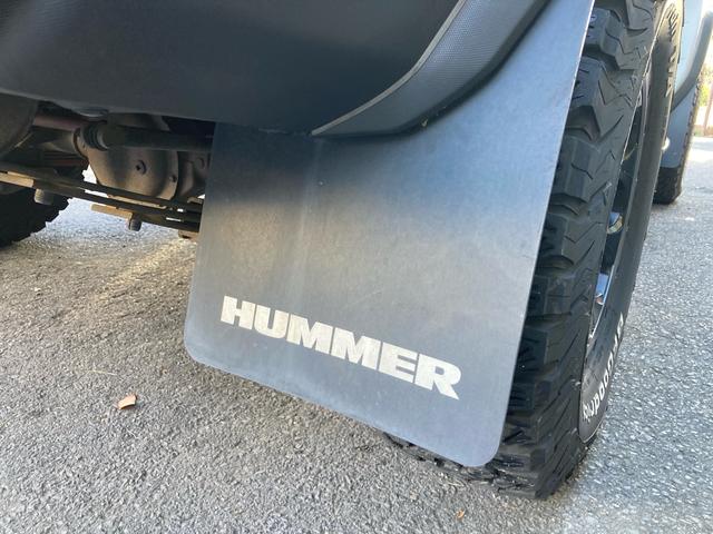 ハマーＨ３ タイプＧ　ディーラー車　右Ｈ　４ＷＤ　サンルーフ　レザーシート　社外１７ＡＷ　社外ナビ　ＴＶ　バックカメラ　サイドカメラ　ＥＴＣ　ヒッチメンバー　マッドガード　社外マフラー　シートヒーター　キーレス　記録簿あり（17枚目）