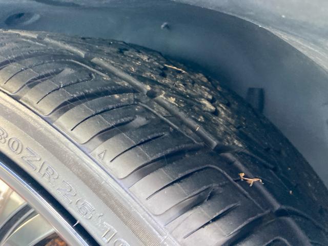 ＧＭＣシエラ 　デナリ　４ＷＤ　新車並行　実走行　サンルーフ　ハードトノカバー　サイドステップ　黒レザー　フルセグナビＴＶ　　ヒッチメンバー　ＥＴＣ　バックカメラ（12枚目）