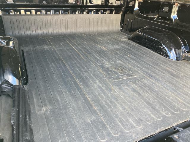 ＧＭＣシエラ 　デナリ　４ＷＤ　新車並行　実走行　サンルーフ　ハードトノカバー　サイドステップ　黒レザー　フルセグナビＴＶ　　ヒッチメンバー　ＥＴＣ　バックカメラ（32枚目）