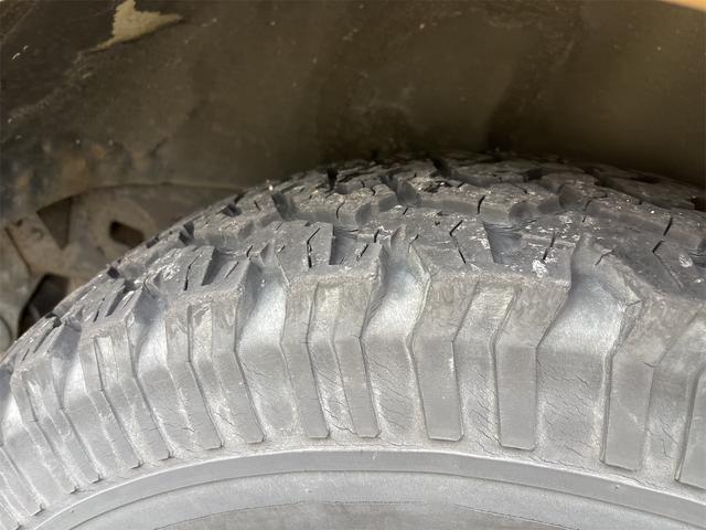 ランドクルーザー６０ 　４ＷＤ　ＭＴ　ＣＤ　ＵＳＢ　エアコン（35枚目）