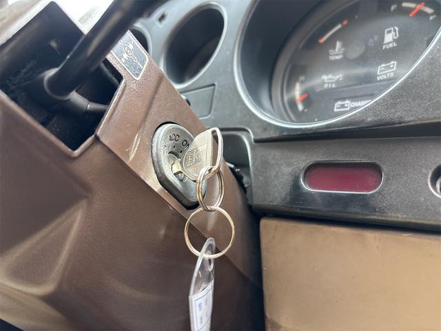 ランドクルーザー６０ 　４ＷＤ　ＭＴ　ＣＤ　ＵＳＢ　エアコン（49枚目）
