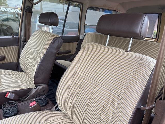 ランドクルーザー６０ 　４ＷＤ　ＭＴ　ＣＤ　ＵＳＢ　エアコン（58枚目）