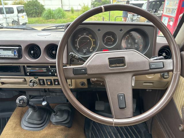 ランドクルーザー６０ 　４ＷＤ　ＭＴ　ＣＤ　ＵＳＢ　エアコン（61枚目）