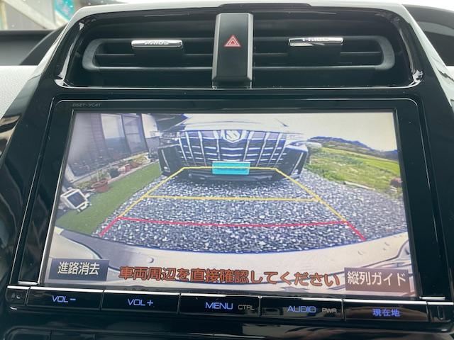 プリウス Ａプレミアム　ツーリングセレクション　４ＷＤ　セーフティセンス　純正９インチナビ　地デジ　Ｂｌｕｅｔｏｏｔｈ　バックカメラ　ＥＴＣ　デジタルインナーミラー　白革シート　シートヒーター　ＬＥＤヘッドライト　クリアランスソナー　スマートキー（18枚目）