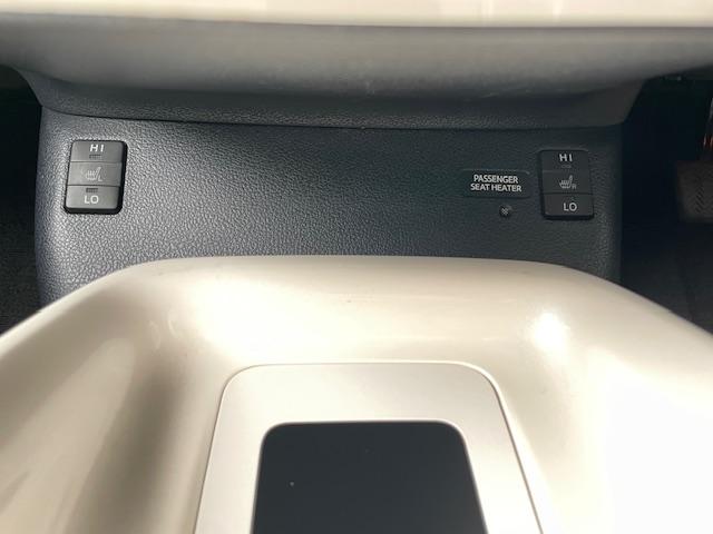 プリウス Ａプレミアム　ツーリングセレクション　４ＷＤ　セーフティセンス　純正９インチナビ　地デジ　Ｂｌｕｅｔｏｏｔｈ　バックカメラ　ＥＴＣ　デジタルインナーミラー　白革シート　シートヒーター　ＬＥＤヘッドライト　クリアランスソナー　スマートキー（36枚目）