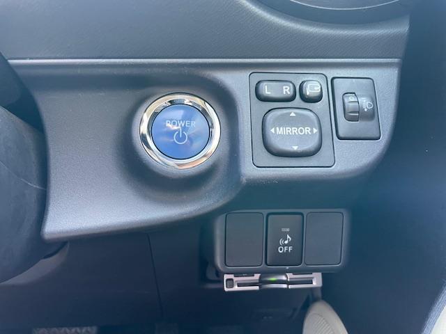 アクア Ｇ　１０インチディスプレイオーディオ　スカイキャスト　アップルカープレイ　アンドロイドオート　Ｂｌｕｅｔｏｏｔｈ　バックカメラ　ＥＴＣ　アルミホイール　スマートキー　オートライト　スモークフィルム（22枚目）