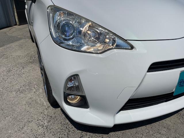 アクア Ｇ　１０インチディスプレイオーディオ　スカイキャスト　アップルカープレイ　アンドロイドオート　Ｂｌｕｅｔｏｏｔｈ　バックカメラ　ＥＴＣ　アルミホイール　スマートキー　オートライト　スモークフィルム（34枚目）