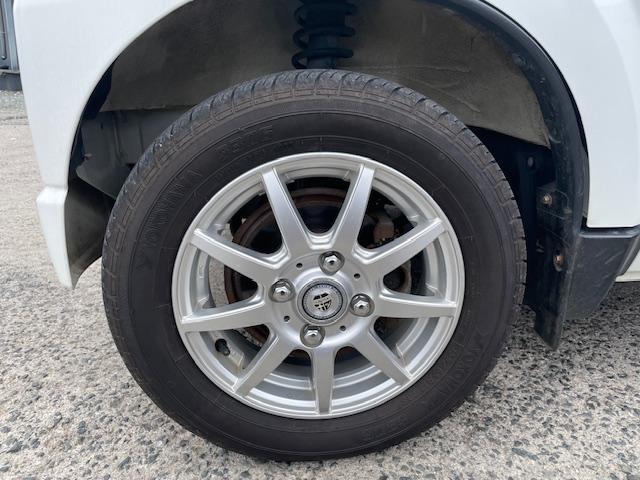 キャリイトラック ＫＣエアコン・パワステ　パートタイム４ＷＤ　オートマ　アルミホイール　ＡＭ／ＦＭラジオ　エアコン　パワーステアリング（25枚目）