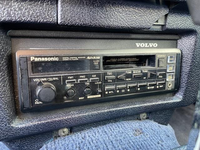 ２４０ 　ＧＬ　　左ハンドル　セダン　カリフォルニアスタイル　バックカメラ　ドライブレコーダー　メッキモール（8枚目）