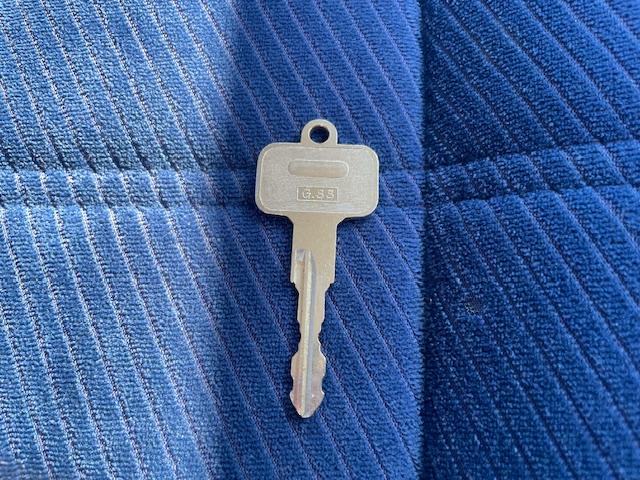 ２４０ 　ＧＬ　　左ハンドル　セダン　カリフォルニアスタイル　バックカメラ　ドライブレコーダー　メッキモール（23枚目）