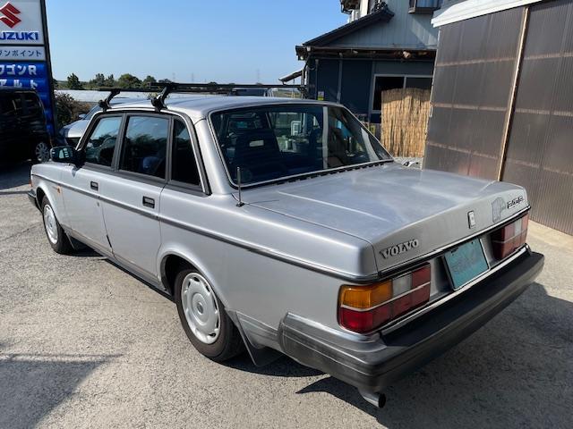 ２４０ 　ＧＬ　　左ハンドル　セダン　カリフォルニアスタイル　バックカメラ　ドライブレコーダー　メッキモール（29枚目）