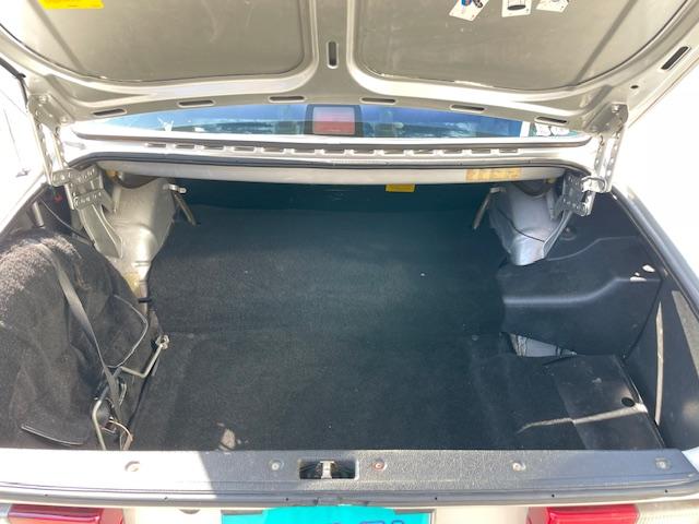 ２４０ 　ＧＬ　　左ハンドル　セダン　カリフォルニアスタイル　バックカメラ　ドライブレコーダー　メッキモール（32枚目）