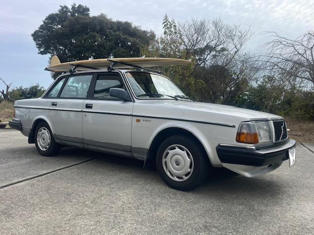 ２４０ 　ＧＬ　　左ハンドル　セダン　カリフォルニアスタイル　バックカメラ　ドライブレコーダー　メッキモール（49枚目）