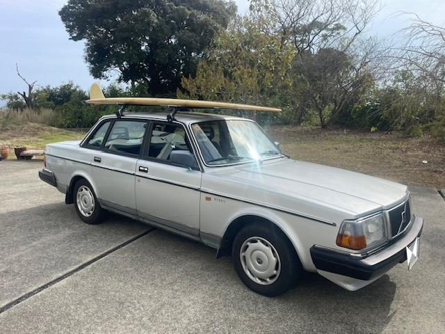 ２４０ 　ＧＬ　　左ハンドル　セダン　カリフォルニアスタイル　バックカメラ　ドライブレコーダー　メッキモール（50枚目）