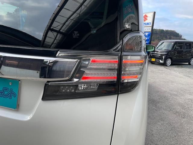 ヴェルファイア ２．５Ｚ　Ｇエディション　ブリッツ車高調　カールソン２０インチアルミホイール　ブリッツブレーキキャリパー　フロントハーフスポイラー　アルパイン１１型ナビ　１２．８インチ後席フリップダウンモニター　ＥＴＣ　両側電動スライドドア（64枚目）