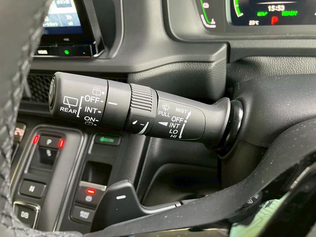 ステップワゴン  新車未登録 ディーラーオプション(11インチナビ 10インチリア席モニター LEDフォグ) マルチビューカメラシステム パワーテールゲート トリプルゾーンコントロールフルオートエアコンディショナー(22枚目)