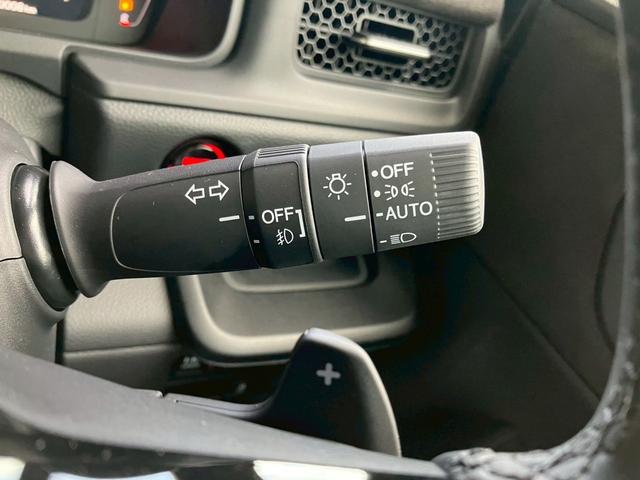 ステップワゴン  新車未登録 ディーラーオプション(11インチナビ 10インチリア席モニター LEDフォグ) マルチビューカメラシステム パワーテールゲート トリプルゾーンコントロールフルオートエアコンディショナー(23枚目)