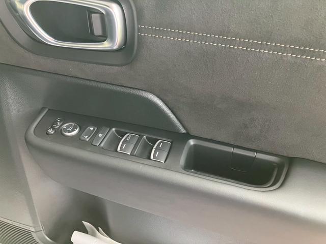 ステップワゴン  新車未登録 ディーラーオプション(11インチナビ 10インチリア席モニター LEDフォグ) マルチビューカメラシステム パワーテールゲート トリプルゾーンコントロールフルオートエアコンディショナー(27枚目)
