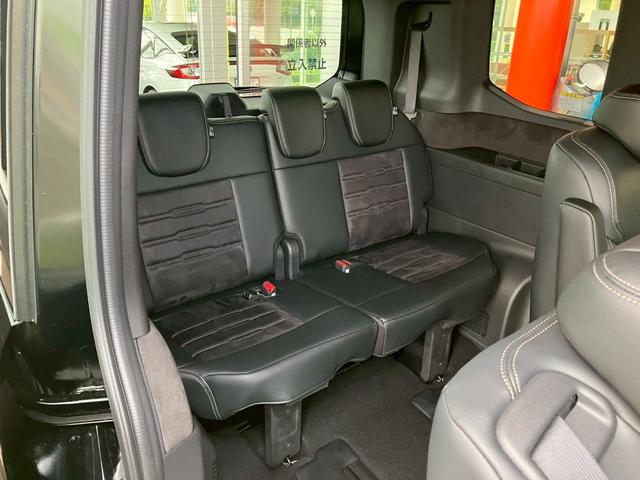 ステップワゴン  新車未登録 ディーラーオプション(11インチナビ 10インチリア席モニター LEDフォグ) マルチビューカメラシステム パワーテールゲート トリプルゾーンコントロールフルオートエアコンディショナー(28枚目)