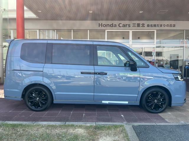 ステップワゴン eHEVスパーダプレミアムラインブラックエディション 純正11.4インチナビ装着 純正ETC装着 マルチビューカメラシステム パワーテールゲート(メモリー機能付 トリプルゾーンコントロールフルオートエアコンディショナー(4枚目)