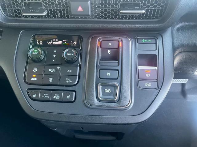 ステップワゴン eHEVスパーダプレミアムラインブラックエディション 純正11.4インチナビ装着 純正ETC装着 マルチビューカメラシステム パワーテールゲート(メモリー機能付 トリプルゾーンコントロールフルオートエアコンディショナー(7枚目)