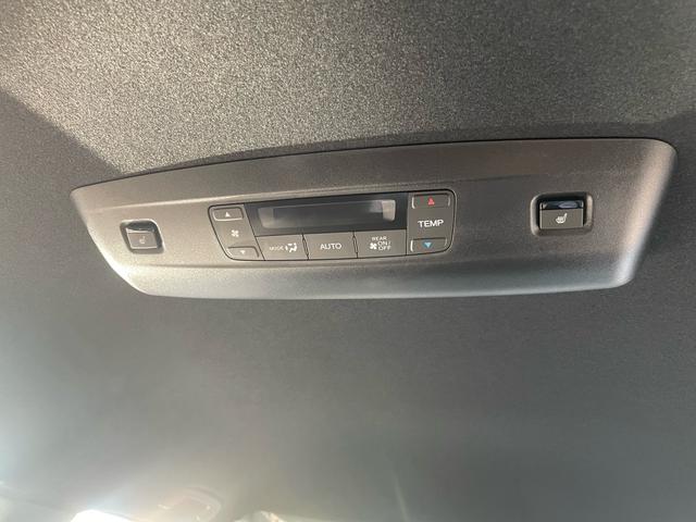 ステップワゴン eHEVスパーダプレミアムラインブラックエディション 純正11.4インチナビ装着 純正ETC装着 マルチビューカメラシステム パワーテールゲート(メモリー機能付 トリプルゾーンコントロールフルオートエアコンディショナー(18枚目)