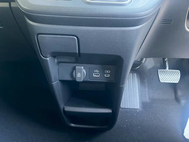 ステップワゴン eHEVスパーダプレミアムラインブラックエディション 純正11.4インチナビ装着 純正ETC装着 マルチビューカメラシステム パワーテールゲート(メモリー機能付 トリプルゾーンコントロールフルオートエアコンディショナー(25枚目)