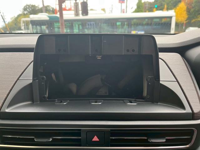 オデッセイハイブリッド ｅ：ＨＥＶアブソルート・ＥＸ　新車未登録　本革シート　１８インチアルミホイール　センターコンソールボックスワイヤレスチャージャートリプルゾーンコントロールフルオートエアコンディショナー（7枚目）