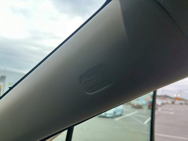 フリード クロスター　新車未登録　純正フロントグリル装着　純正ＥＴＣ装着　純正ボディーサイドモール装着　ＣＲＯＳＳＴＡＲ　ブラインドスポットインフォメーション　１５インチアルミホイール（24枚目）