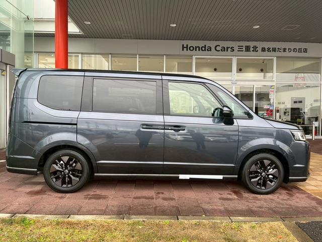 ステップワゴン スパーダ　パワーテールゲート（メモリー機能付）　２列目オットマン　運転席＆助手席シートヒーター　トリプルゾーンコントロールフルオートエアコンディショナー　１６インチアルミホイール（6枚目）