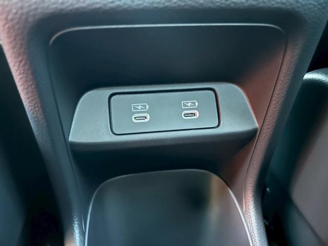 ヴェゼル ｅ：ＨＥＶ　Ｚ　１８インチアルミホイール　Ｈｏｎｄａ　ＣＯＮＮＥＣＴディスプレー　ＥＴＣ２．０　ワイヤレス充電器　運転席助手席シートヒーター（13枚目）