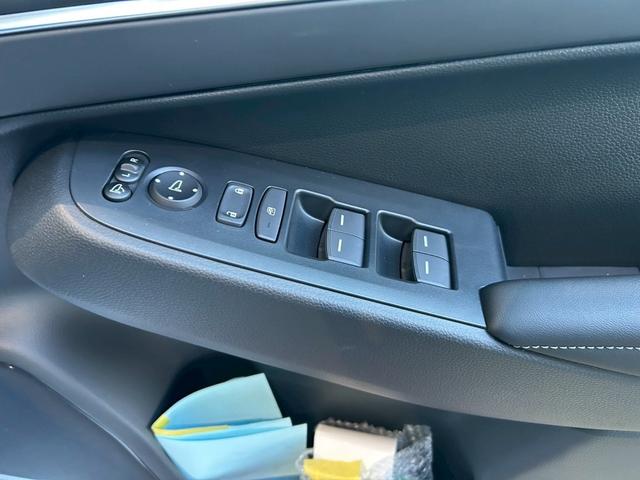 ヴェゼル ｅ：ＨＥＶ　Ｚ　１８インチアルミホイール　Ｈｏｎｄａ　ＣＯＮＮＥＣＴディスプレー　ＥＴＣ２．０　ワイヤレス充電器　運転席助手席シートヒーター（20枚目）