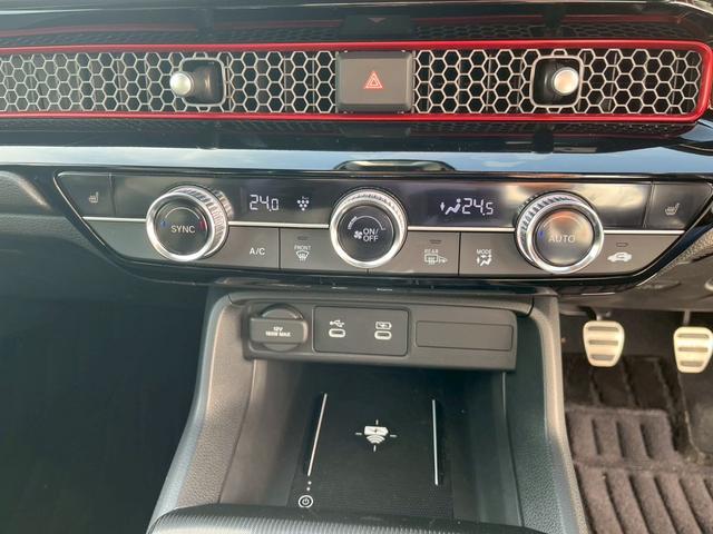 シビック ＲＳ　当店試乗車　アダプティブドライビングビーム　Ｇｏｇｌｅ搭載９インチＨｏｎｄａ　ＣＯＮＮＥＣＴディスプレ－ＢＯＳＥプレミアムサウンドシステムレブマッチシステム（32枚目）