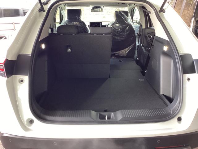 ヴェゼル ｅ：ＨＥＶ　Ｘ　新車未登録　フォグライトガーニッシュ　センターコンソールイルミネーション　ＥＴＣ　サイドカーテンエアバック　ホンダセンシング　フルＬＥＤヘッドライト（23枚目）