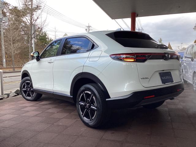 ヴェゼル ｅ：ＨＥＶ　Ｘ　新車未登録　フォグライトガーニッシュ　センターコンソールイルミネーション　ＥＴＣ　サイドカーテンエアバック　ホンダセンシング　フルＬＥＤヘッドライト（35枚目）