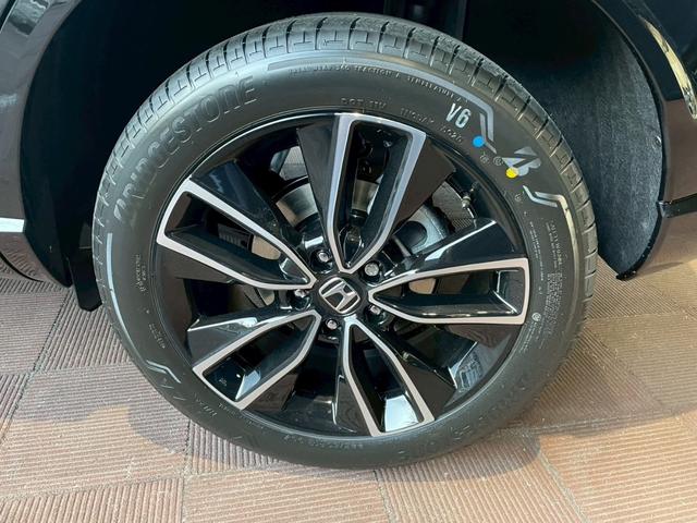 ヴェゼル ｅ：ＨＥＶ　Ｚ　新車未登録　フロントグリル交換済　フロントロアスカート　運転席助手席シートヒーター　サイドカーテンエアバック　ホンダセンシング（37枚目）