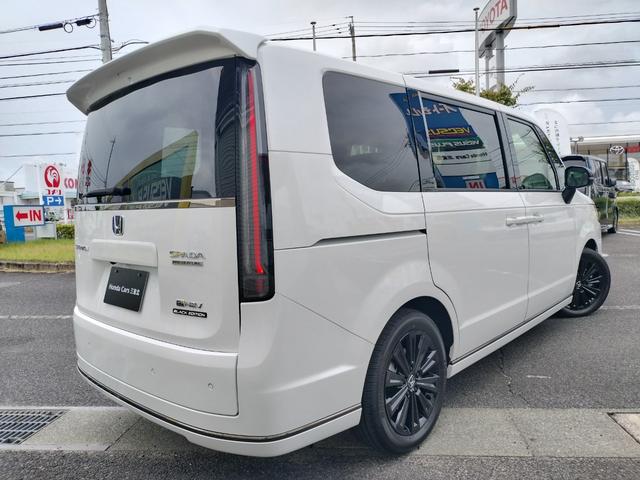 ステップワゴン ｅＨＥＶスパーダプレミアムラインブラックエディション　新車　展示車　ＴＶ視聴可ナビ付き　シートヒーター　ＥＴＣ　リアエアコン　２．０ｅ：ＨＥＶスパーダＰＲＥＭＩＵＭライン　ブラックエディション（9枚目）