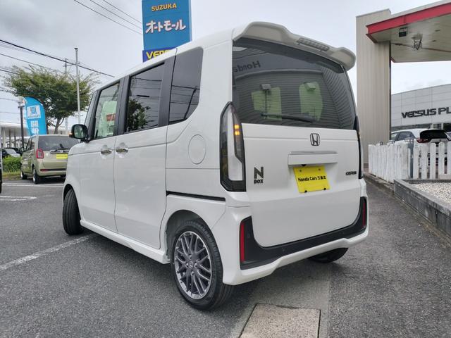 Ｎ－ＢＯＸカスタム 　新車　未登録車　純正ナビ付き　ターボ車　シートヒーター　両側電動スライドドア　ホンダセンシング　ピューターグレー塗装＋切削　１５インチアルミホイール（10枚目）