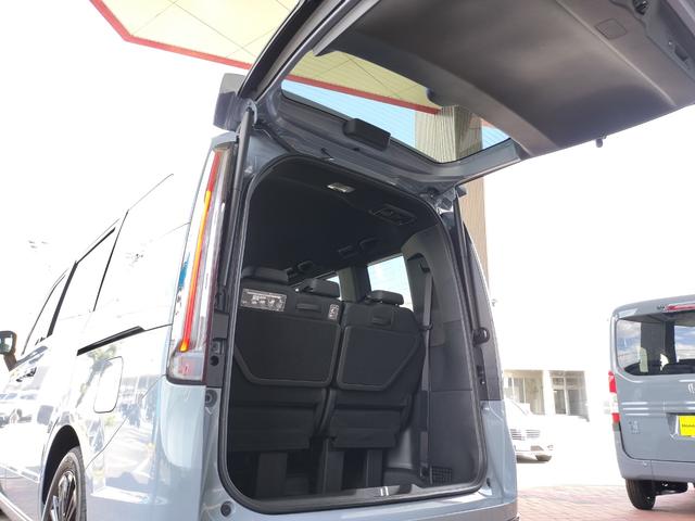 ステップワゴン ｅＨＥＶスパーダプレミアムラインブラックエディション　新車　未登録車　展示車　オーディオレス　マルチビューカメラシステム運転席＆助手席＆２列目シートヒーター　二列目オットマン　コンビシート　プレミアムラインブラックエディション（42枚目）