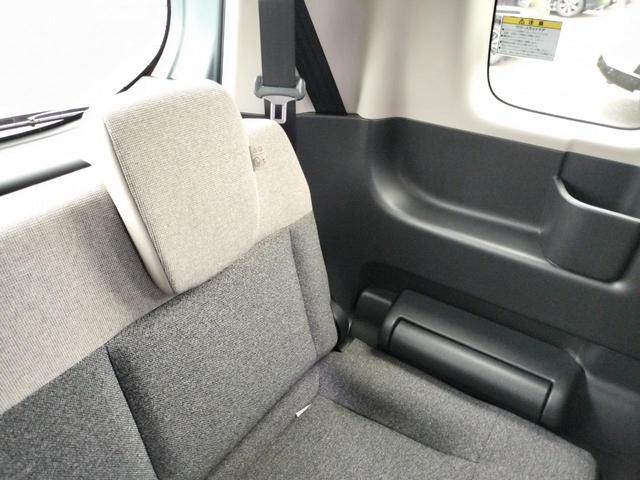 フリード エアー　試乗車　ホンダカーズ代車　８インチナビ　ＴＶ視聴可　フロアマット付き　２列目キャプテンシート　　６人乗り　リアカメラ　ホンダセンシング　ブレーキホールド機能　電子パーキング（49枚目）