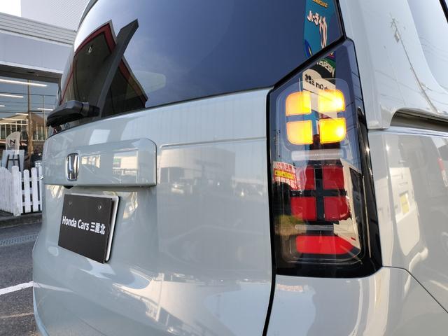 フリード エアー　試乗車　ホンダカーズ代車　８インチナビ　ＴＶ視聴可　フロアマット付き　２列目キャプテンシート　　６人乗り　リアカメラ　ホンダセンシング　ブレーキホールド機能　電子パーキング（55枚目）